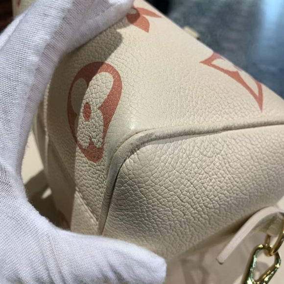 N16 Pre-Owned Louis Vuitton Speedy 20 Shoulder  Bag - Picture 13 of 16